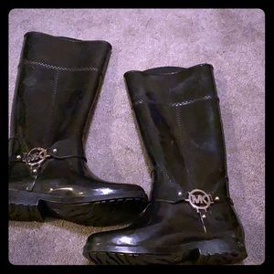 Michael kors rain boots